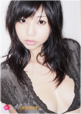 Maya Koizumi  from ALLGRAVURE