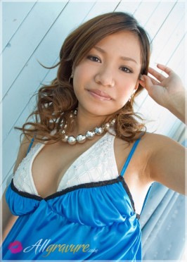 Angela Sugiyama  from ALLGRAVURE