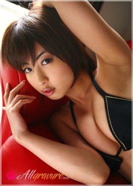 Mariko Okubo  from ALLGRAVURE