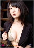 Mayu Mitsui in Gold Top gallery from ALLGRAVURE