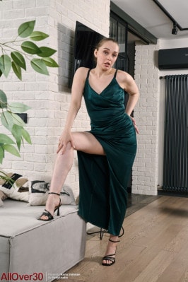 Anna Stelman  from ALLOVER30