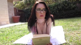 Kira Queen  from ANALVIDS