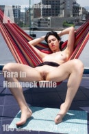 Tara in Hammock Wide gallery from ARTCORE-KITCHEN by Andrew D