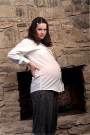 Elaine in pregnant gallery from ATKARCHIVES