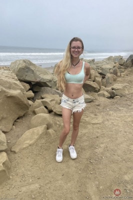 Riley Star  from ATKGALLERIA