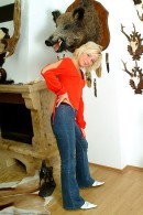 Olivia in mature and hairy gallery from ATKPETITES