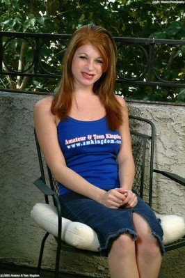 Scarlett  from ATKPETITES