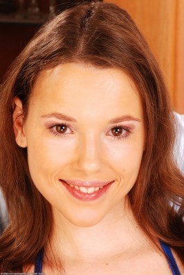 Sasha  from ATKPETITES