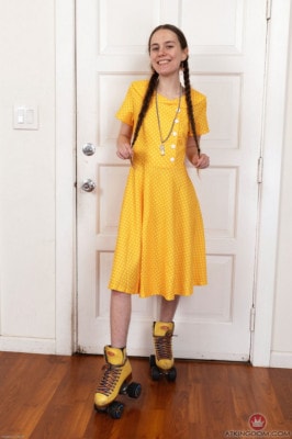 Sia Wood  from ATKPETITES