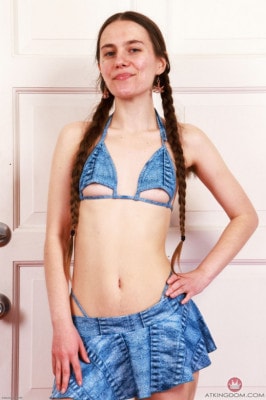 Sia Wood  from ATKPETITES