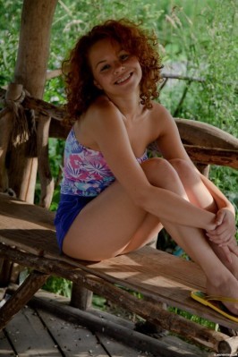 Melissa H  from CLUBSWEETHEARTS