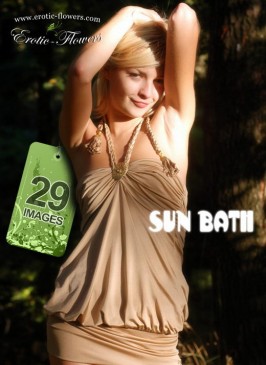 Carrie from EROTIC-FLOWERS