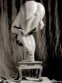 Yana  from GALLERY-CARRE