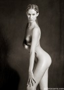 Betty in Oiled Body gallery from GALLERY-CARRE by Didier Carre
