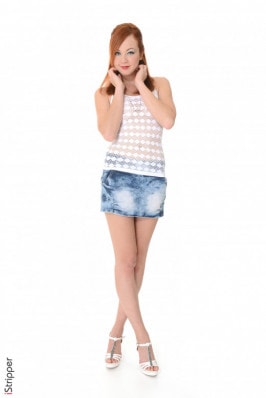 Elen Moore  from ISTRIPPER