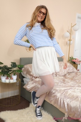 Lucy Ava  from LAYERED-NYLONS