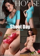 Amelia in Shoot Day: Extras gallery from MPLSTUDIOS by Thierry