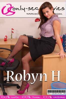 Robyn H  from ONLYSECRETARIES COVERS
