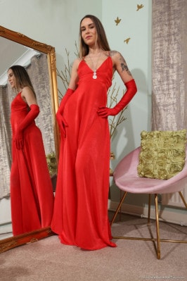 Kelly Hathaway & Hattie Grace  from ONLYSILKANDSATIN