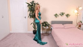 Amy Green  from ONLYSILKANDSATIN