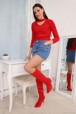 Becky X  from ONLYTEASE