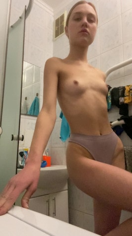 Hannah Ray  from RAWEROTIC