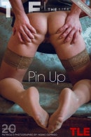 Pin Up