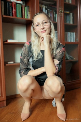 Yeva P  from TOKYODOLL