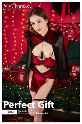 Hareniks  from VIVTHOMAS