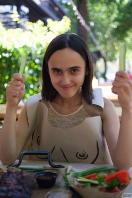 Yessa Banter  from ZISHY