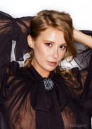 Casey Nohrman & Yeva in Seductress Kiss 1 gallery from STRAPLEZ by MetArt Photography - #1