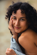 Aisha Vale in Golden Gaze gallery from VIVTHOMAS by David Menich - #2