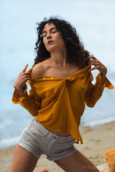 Aisha Vale in Golden Gaze gallery from VIVTHOMAS by David Menich - #7