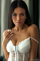 Donnabelle in Private Viewing gallery from METART by David Menich - #4