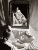 Orsolya Miror gallery from GALLERY-CARRE by Didier Carre - #5