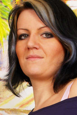 Marcy from MATURE.NL