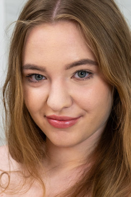 Nellie from MATURE.NL