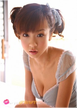 Aki Hoshino  from ALLGRAVURE
