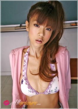 Aki Hoshino  from ALLGRAVURE