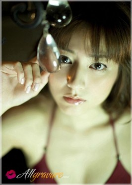 Yumi Sugimoto  from ALLGRAVURE