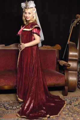 Monique  from ATKARCHIVES