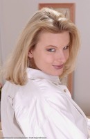 Angelika in babes gallery from ATKARCHIVES