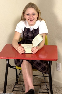 Linsey  from ATKEXOTICS