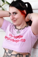 Gigi's Shirt Makes A Bold Statement gallery from ATKHAIRY by GB Photography