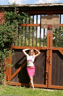 Kitty  from ATKPETITES