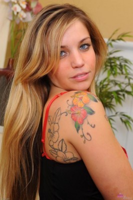 Sienna Milano  from ATKPETITES