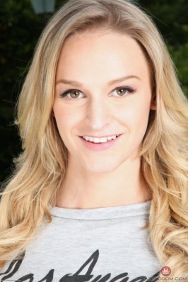 Emma Hix  from ATKPETITES