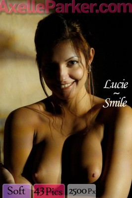 Lucie  from AXELLE PARKER