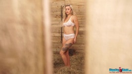 Louise  from BOPPINGBABES