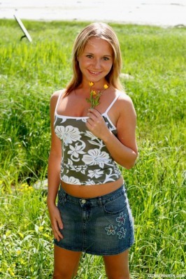 Shirley & Shirley A  from CLUBSWEETHEARTS